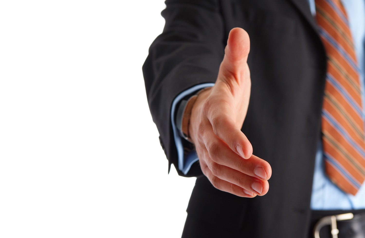 Męska dłoń wyciągnięta do uścisku